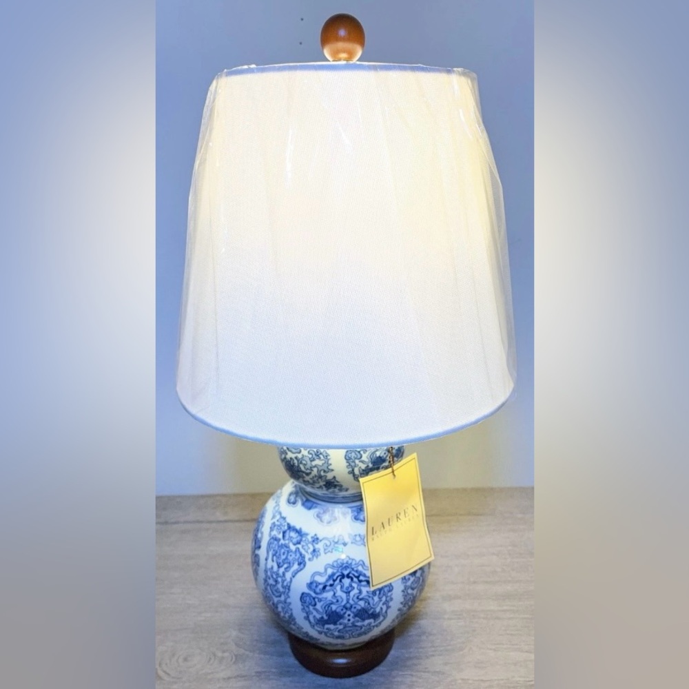Ralph Lauren FLORAL Porcelain ASIAN Design Small Lamp